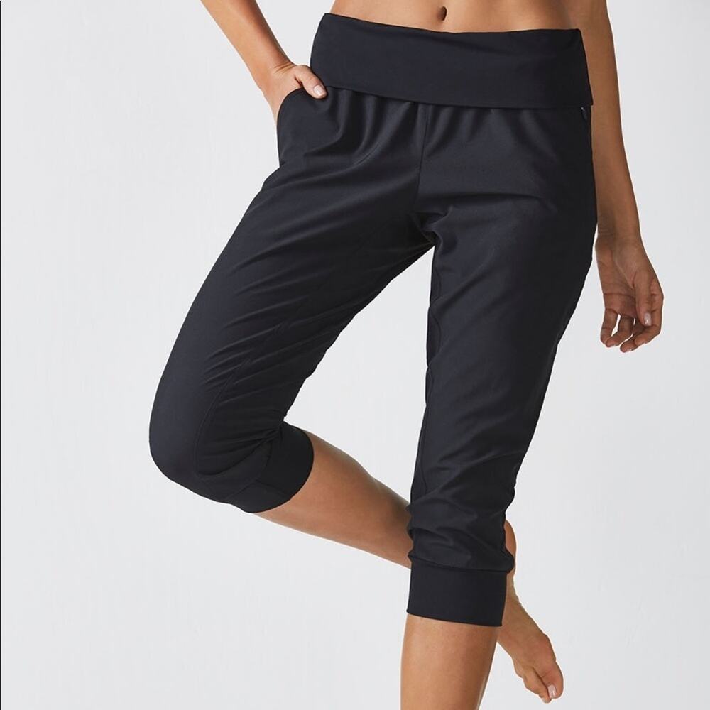 Fabletics Labaree Jogger Cropped Capri Foldover Waist Pants Black Size XS